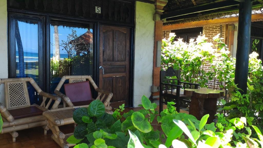 Candidasa Amarta Beach Cottages חדר תמונה